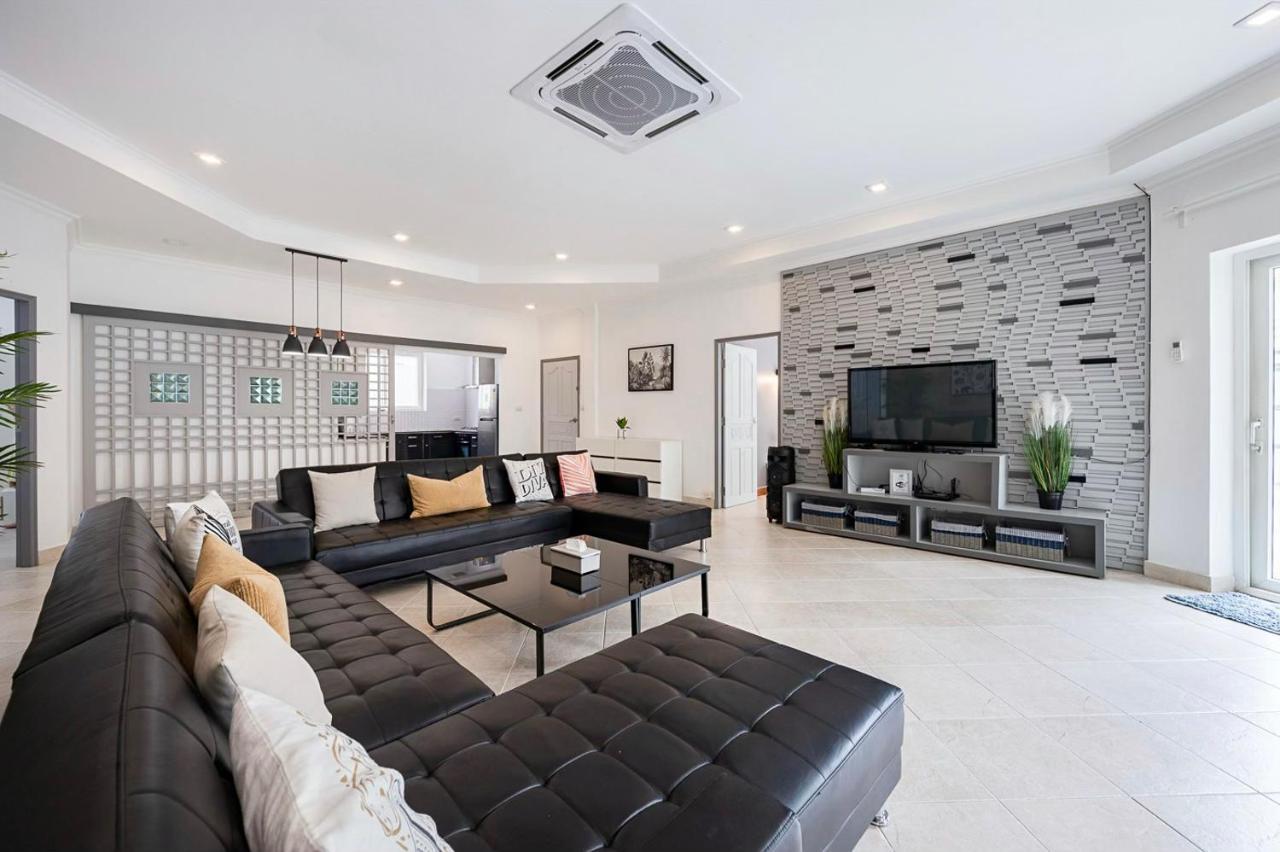 Majestic Residence Pool Villa 4 Bedrooms Private Beach Pattaya Exterior foto