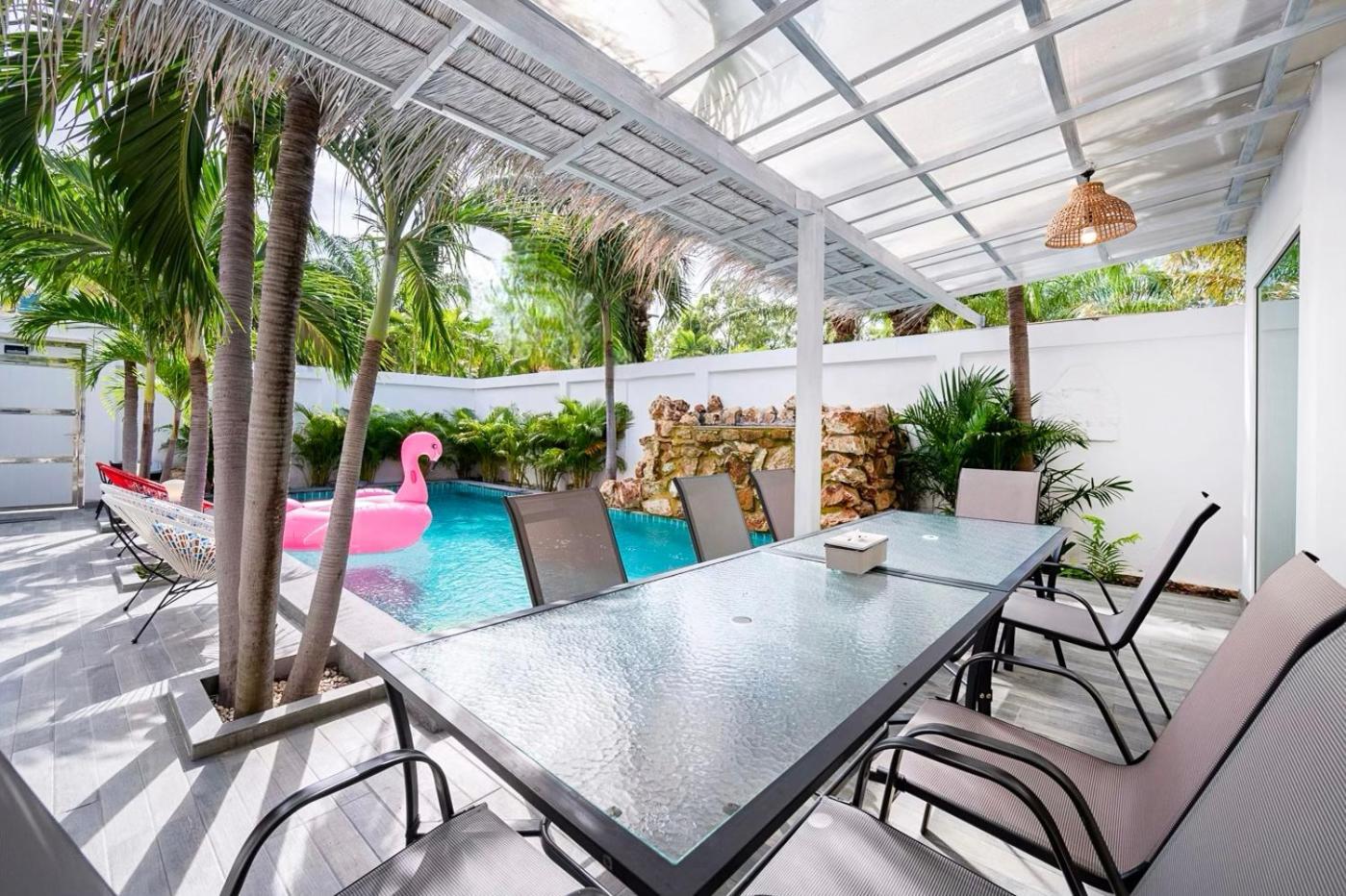 Majestic Residence Pool Villa 4 Bedrooms Private Beach Pattaya Exterior foto